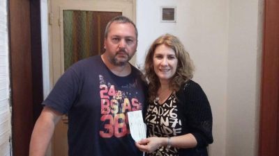 Lord�n entreg� subsidio al Club Urso para indumentaria
