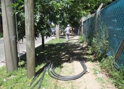 Tareas de mantenimiento de las redes urbanas en Don Torcuato