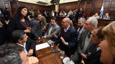 El Gobierno solicita un permiso especial para comprar bienes