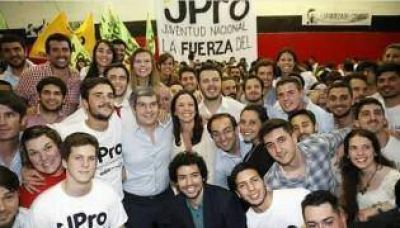 Marcos Pe�a y Carolina Stanley le bajaron l�nea a los j�venes Pro