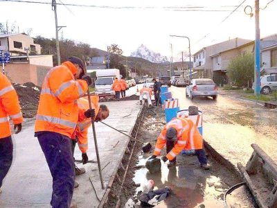 Cambiar�n pluviales y hormigonar�n la zona de Marcos Zar y Carlos Gardel