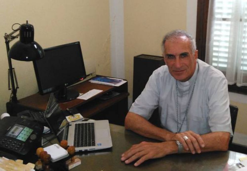 Obispo Mons. Hugo Santiago: �La misericordia es lo contrario a la insensibilidad y falta de compromiso�