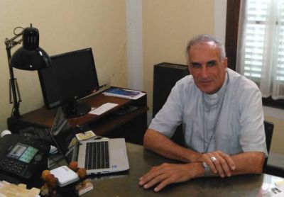 Obispo Mons. Hugo Santiago: �La misericordia es lo contrario a la insensibilidad y falta de compromiso�