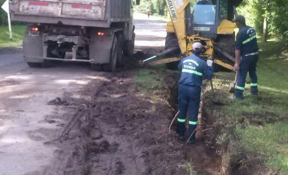 La Municipalidad contin�a con los trabajos de bacheo y mejora del espacio p�blico en Bel�n de Escobar