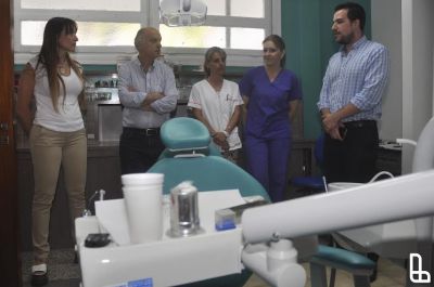 Nuevos sillones odontol�gicos para unidades sanitarias de Lan�s