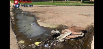 Derrame de l�quidos cloacales provoca indignaci�n en General Villegas y apuntan contra ABSA