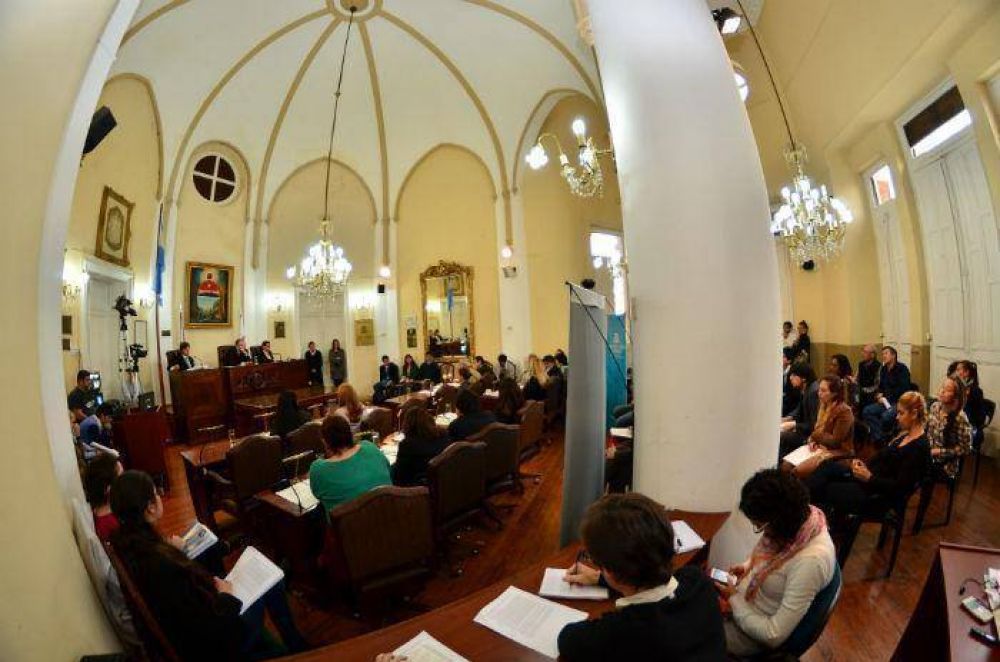 Se prorrog� por 45 d�as el per�odo de sesiones ordinarias del Concejo Deliberante de Paran� 