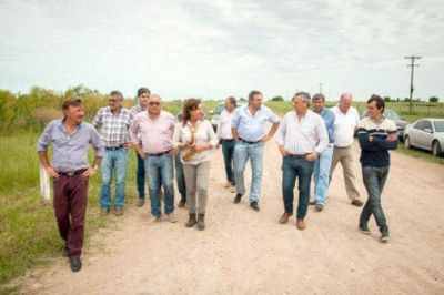 Planifican obras en la red caminera del departamento