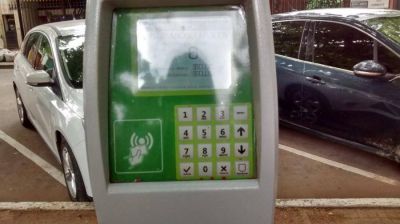 Demoras en la implementaci�n del sistema de �parqu�metros�