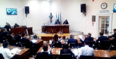 El estado municipal no podr� financiar concursos de belleza, pero no se prohibir�n