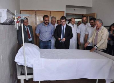 El hospital de Villa Mercedes estren� obras y equipos m�dicos