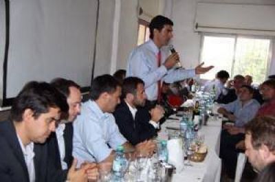 Urtubey pidi� en Del Viso 