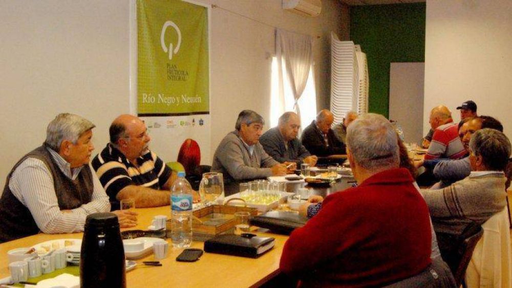 Los chacareros se oponen al plan frut�cola provincial