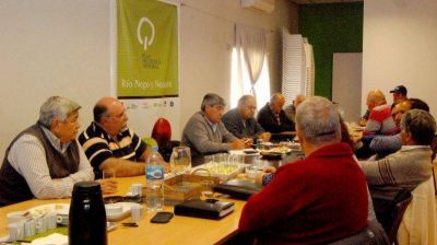 Los chacareros se oponen al plan frut�cola provincial