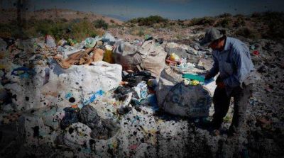 En menos de un a�o, cinco personas por minuto pasaron a ser pobres 