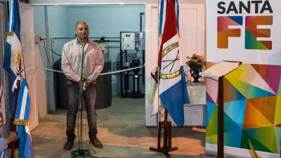 La provincia inaugur� una planta potabilizadora en Colonia Ituzaing�