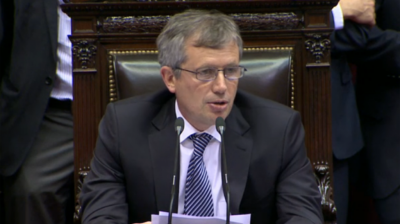Emili� Monz� arremeti� contra Dur�n Barba y dispar�: 