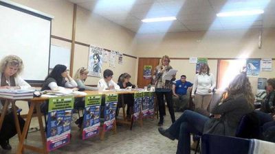 Con el �ajuste� en la agenda, UTELPa realiza hoy un Congreso Extraordinario
