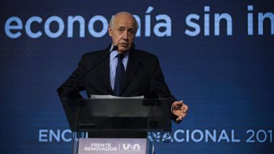 Lavagna redobla sus cr�ticas al Gobierno: 