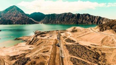 La puntada final del camino interlagos: el embarcadero de Punta Negra