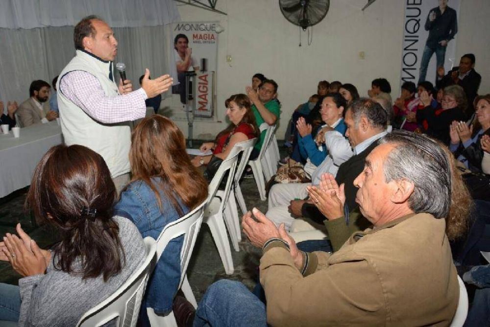 Ricardo Villada qued consagrado presidente del partido Primero Salta