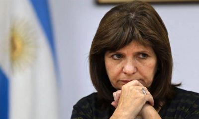 Llega Patricia Bullrich para reequipar la polic�a riojana