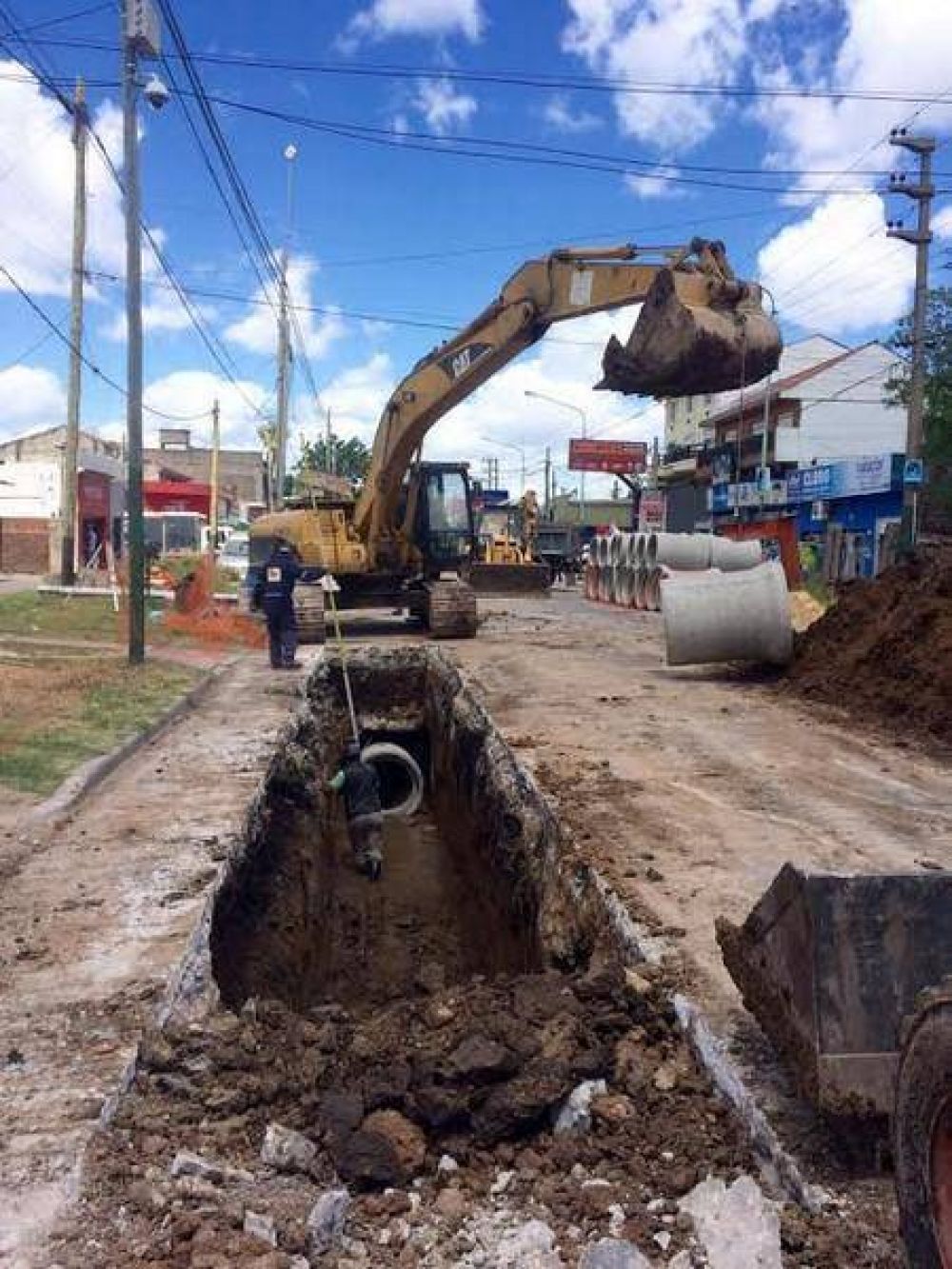 Brown: inici� una obra que pondr� fin a las inundaciones en Calzada