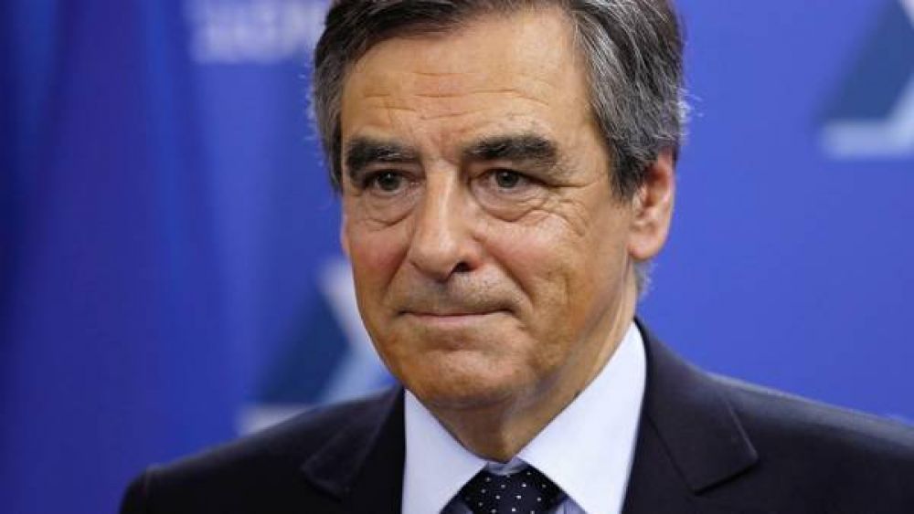La derecha francesa busca candidato entre Fillon y Jupp