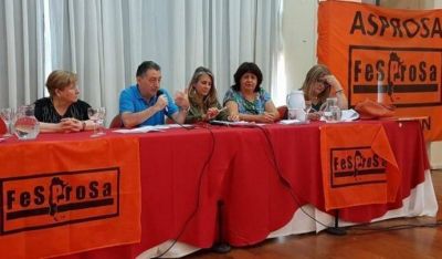 Federacin de Mdicos exige un salario inicial de 21.000 pesos