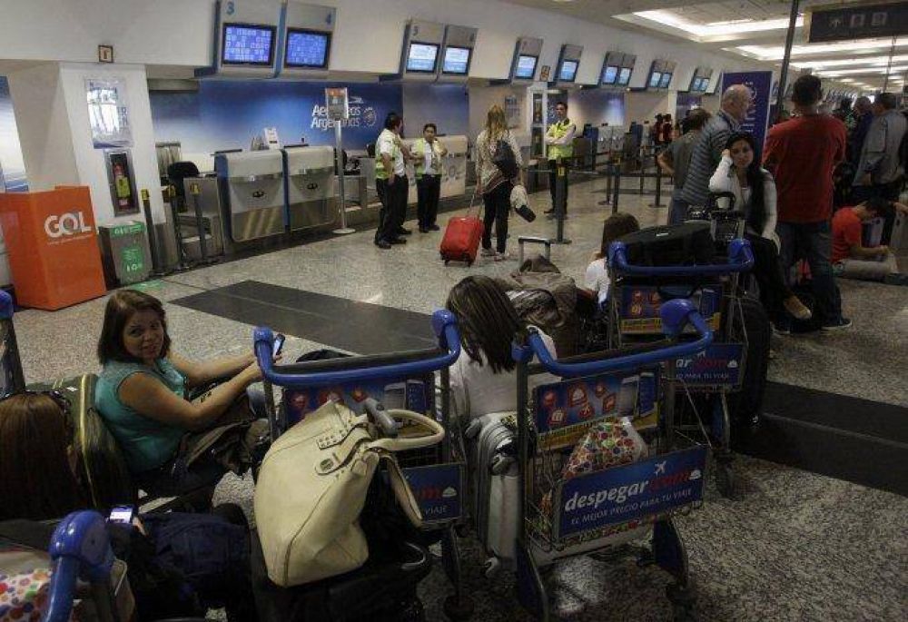 Pilotos anunciaron un paro en Latam: podra haber demoras en los vuelos 