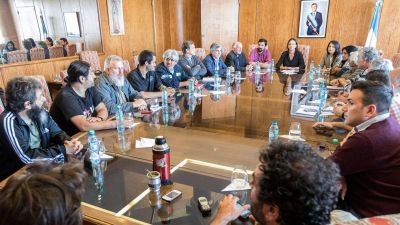 El Gobierno y organizaciones sociales, cerca de acordar por un bono de fin de a�o