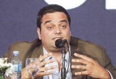 La CGT recibi� al ministro Triaca en la sede de la Uocra y repasaron reiterada agenda
