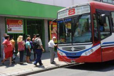 Oficialistas quieren subir el boleto urbano a m�s de $ 9