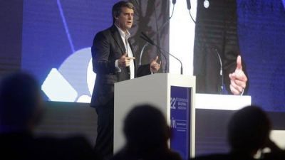 Prat-Gay confirm� que habr� exenciones de Ganancias con el medio aguinaldo de diciembre