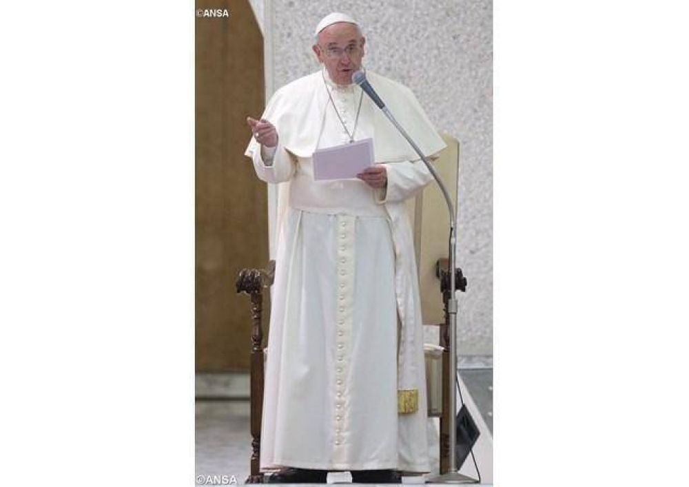 �Las dudas sobre la fe? Signo de que queremos conocer m�s a Dios. El Papa en la Catequesis