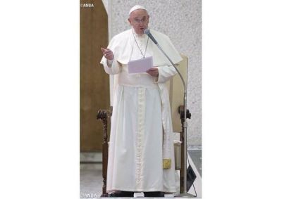 �Las dudas sobre la fe? Signo de que queremos conocer m�s a Dios. El Papa en la Catequesis