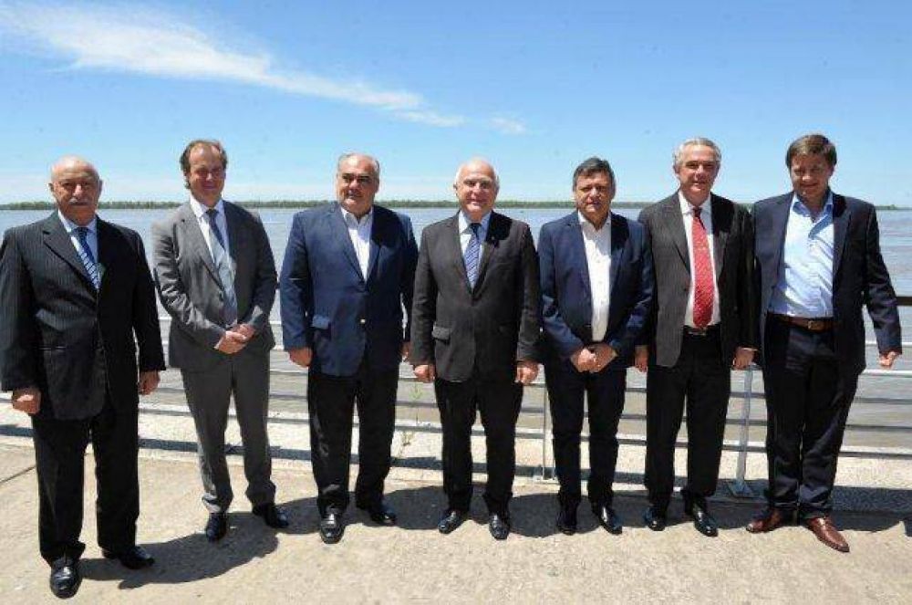 Bordet se comprometi� a impulsar el desarrollo de la Hidrov�a Paraguay-Paran�