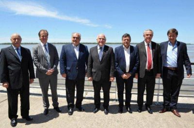 Bordet se comprometi� a impulsar el desarrollo de la Hidrov�a Paraguay-Paran�