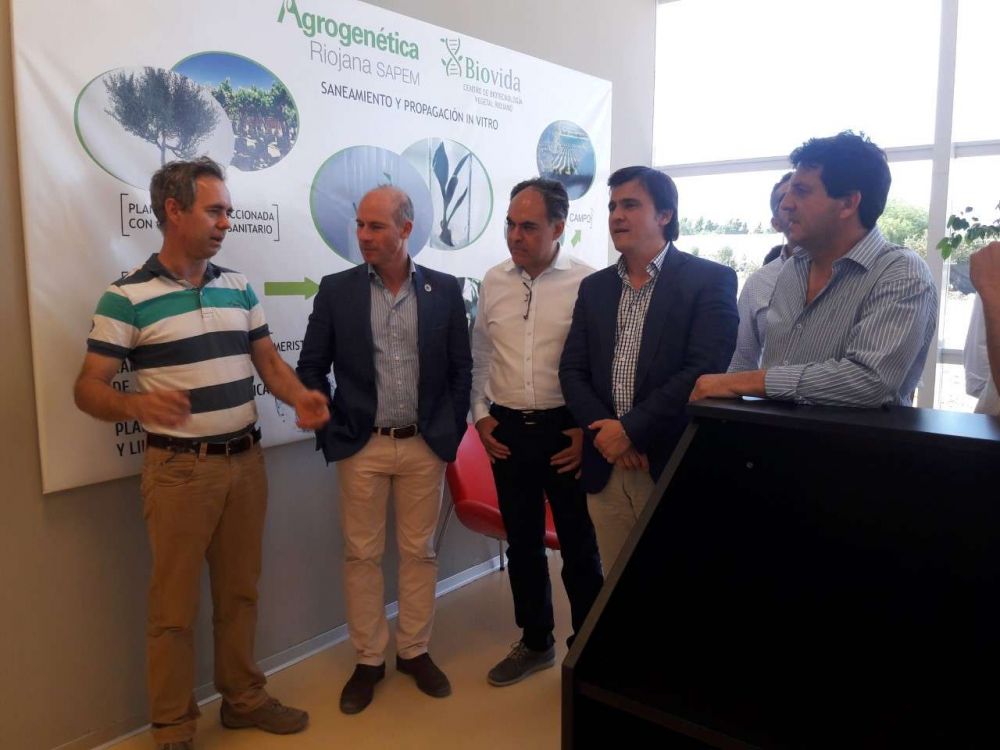 Funcionarios del Ministerio de Agroindustria de la Nacin visitaron Agrogentica Riojana