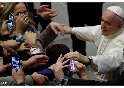 Papa: con fe y caridad, testimoniar en el mundo la misericordia de Dios vivida en el A�o Santo