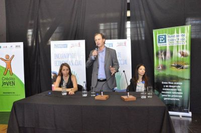 Bordet ratific� el acompa�amiento a emprendedores y cooperativistas 