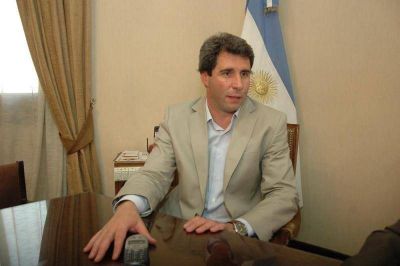U�ac asiste hoy a la reuni�n de Gobernadores y senadores del FpV