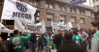 Despiden a una empleada del Ministerio de Econom�a por ser madre