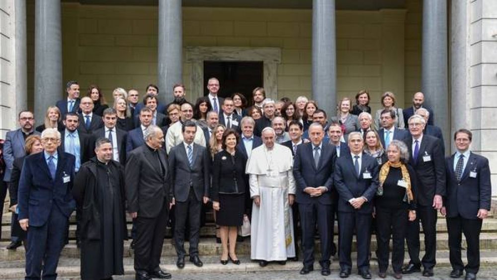 El Papa denunci que en 30 aos, Argentina pas de ser un pas de trnsito a ser consumidor de drogas