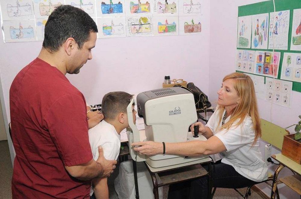 Comenz� el programa municipal �Para verte mejor�