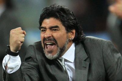 Diego Armando Maradona, m�s cerca de ser ciudadano ilustre de la Provincia