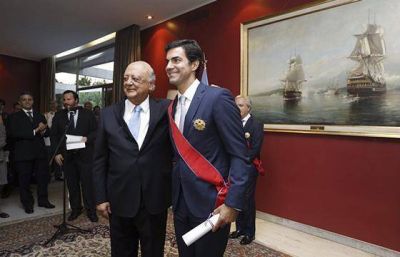 Distinci�n para Juan Manuel Urtubey y Bit�cora de Oro para Salta