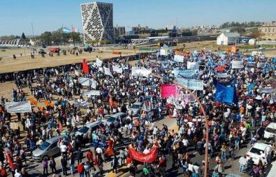 El SEP marcha al Centro C�vico contra el bono de fin de a�o