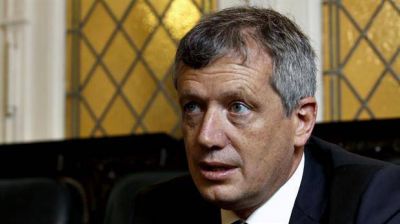 Monz� insisti� en sumar dirigentes peronistas para 
