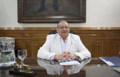 En el Ejecutivo afirman que se cumple religiosamente con la transferencia de fondos